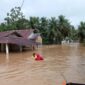Kondisi banjir yang mlanda sejumlah titik di Kota Padang, salah satunya dikomplek Arai Pinang, Kota Padang. (Dok. BNPB)

