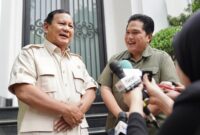 Calon presiden Prabowo Subianto melakukan kunjungan ke kediaman Menteri BUMN Erick Thohir. (Dok. Tim Media Prabowo Subianto)