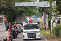 Calon presiden nomor urut 2 Prabowo Subianto menuju titik lokasi acara Doa Bersama dengan 2000 Kiai se-Banten Jawa Barat. (Facebook.com/@ Prabowo Subianto)