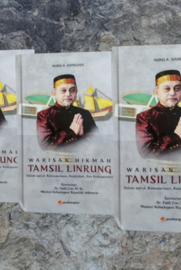 Tamsil Linrung: Seorang Sahabat, Orang Tua, dan Guru